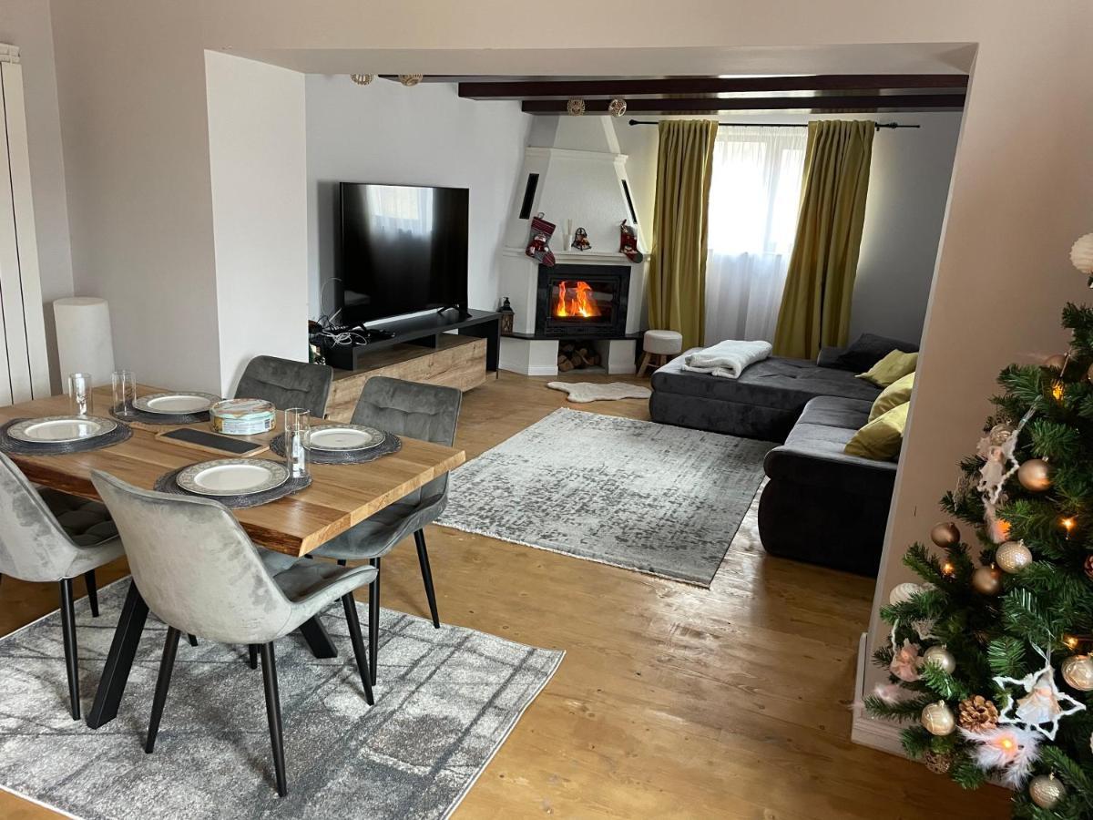 Bran Place La Odaie Simon Exteriör bild